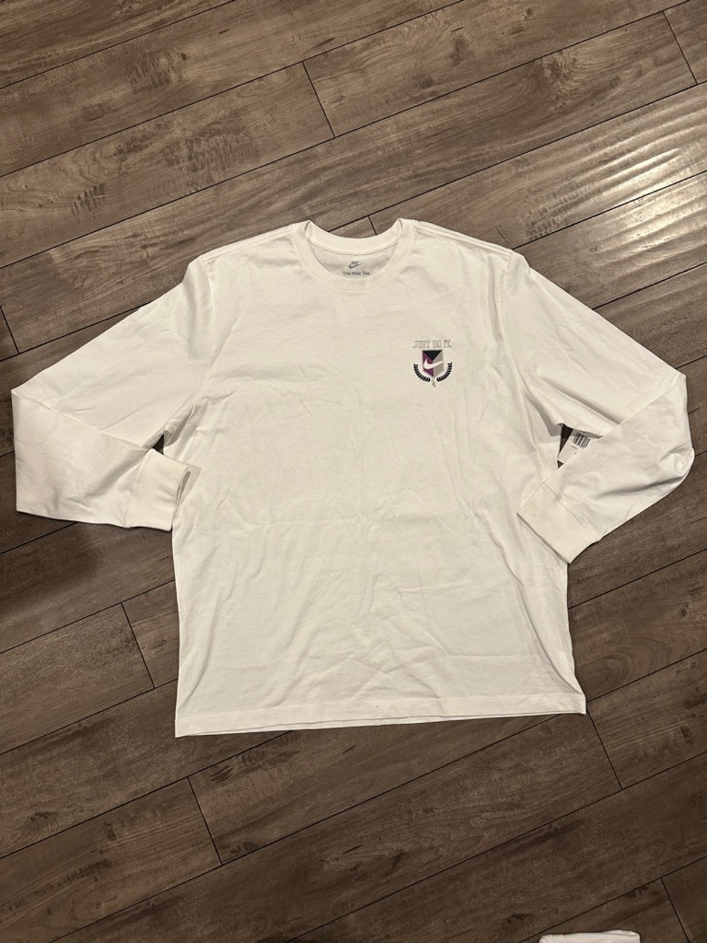 NWT Men’s Nike XXL long sleeve white tee
